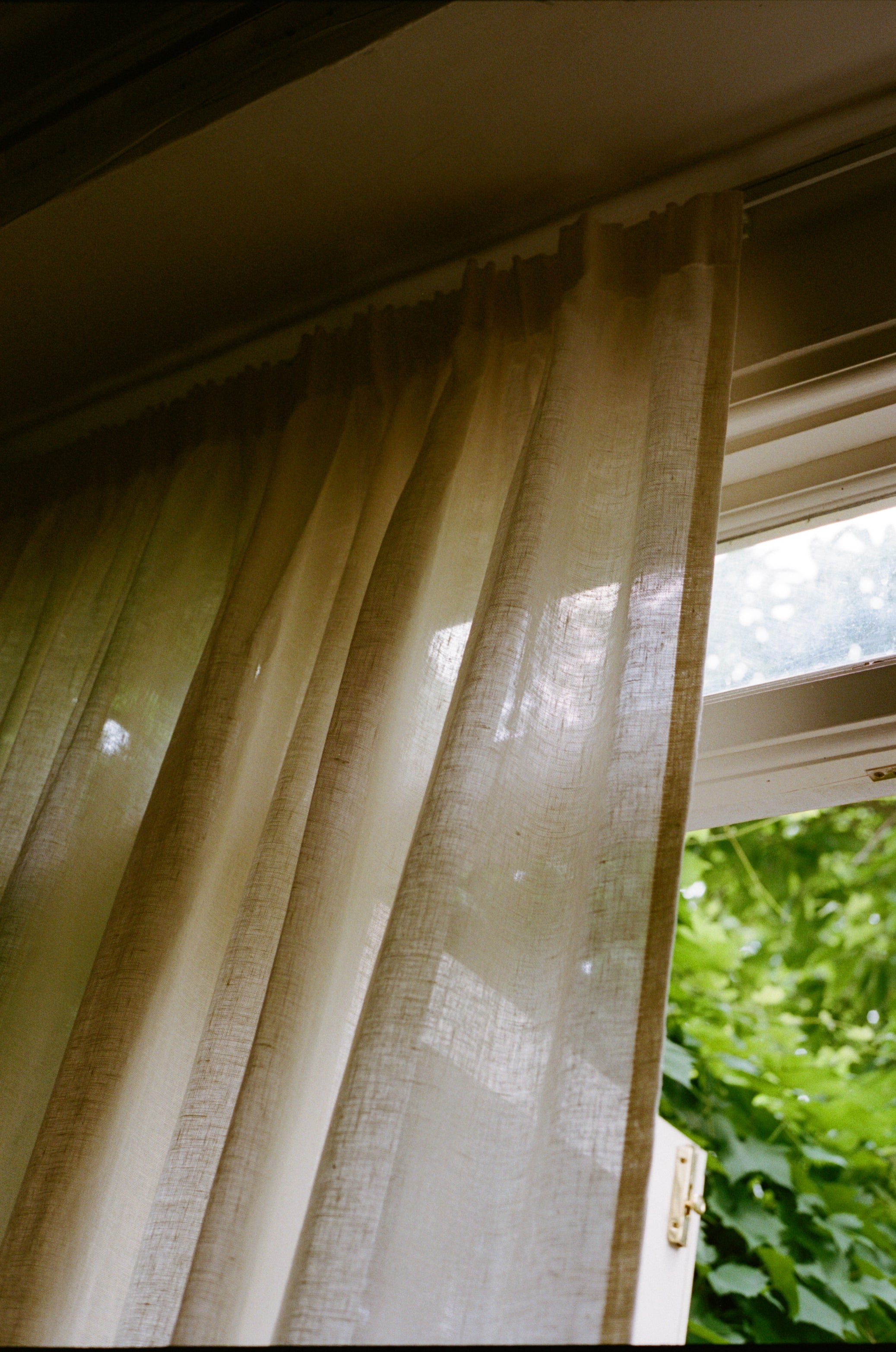 The full length sheer - open weave Netto linen