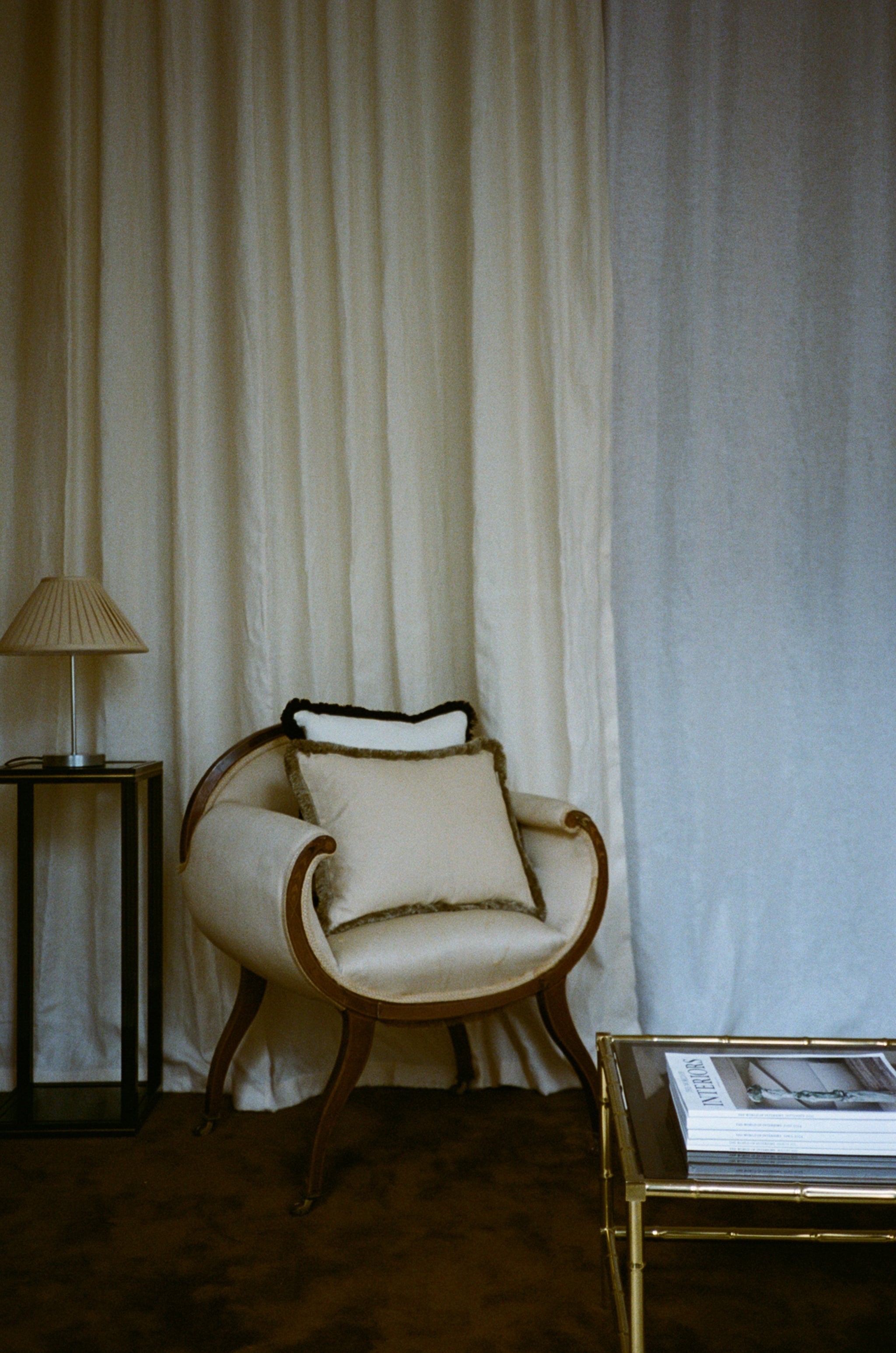 The blackout lined curtain - mediumweight linen