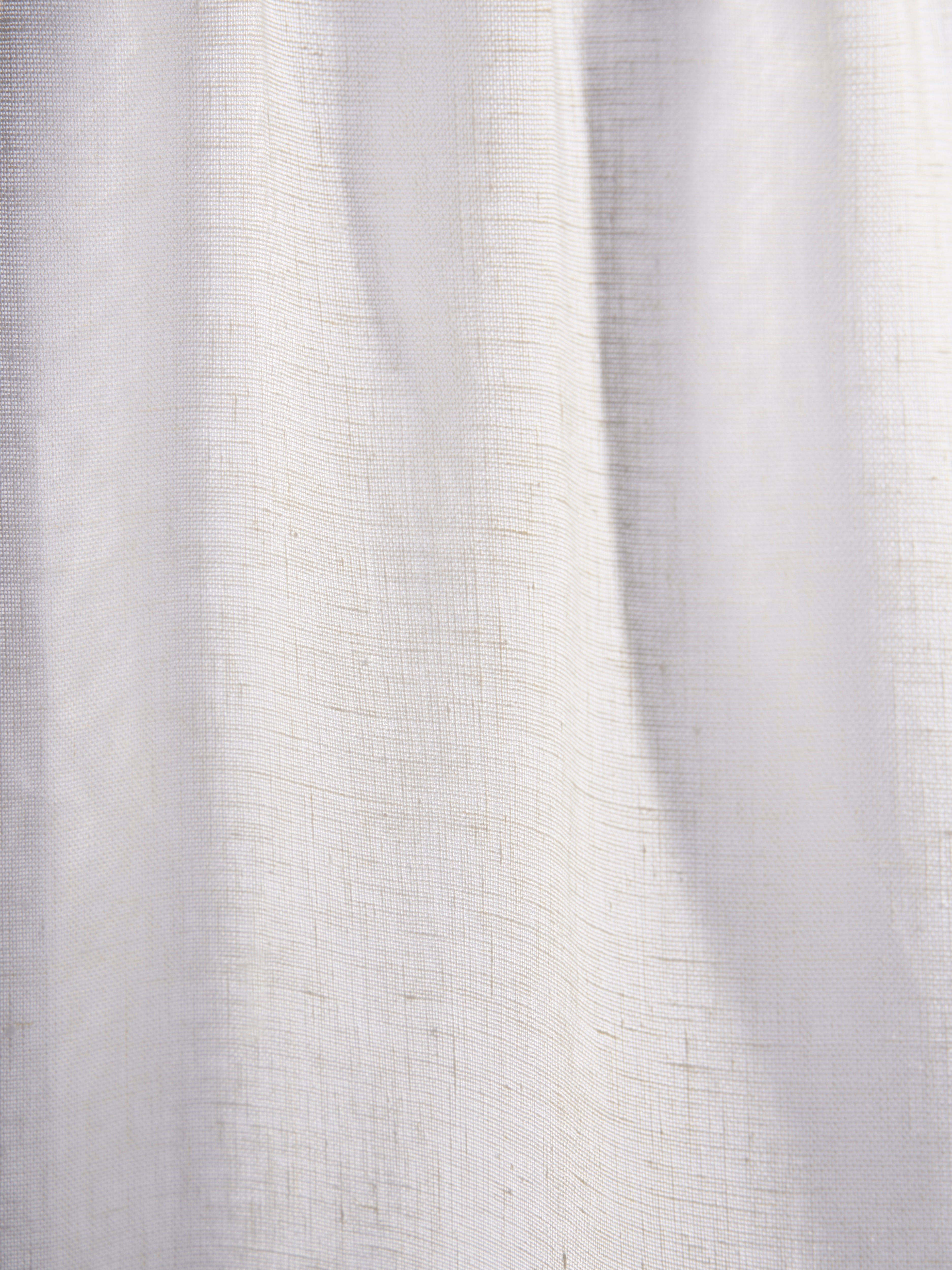 The cafe curtain - open weave Netto linen with a pocket top