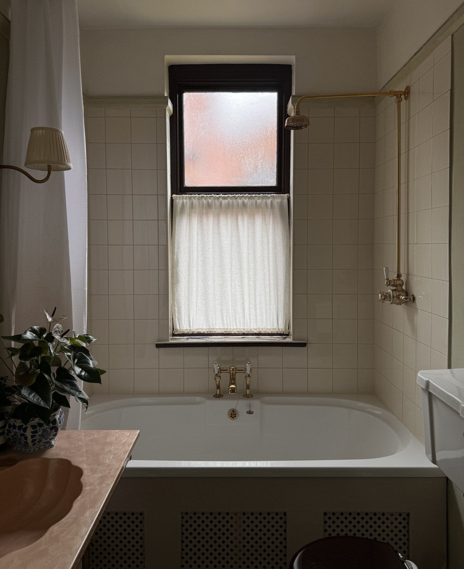 The cafe curtain - soft washed linen with a double pocket
