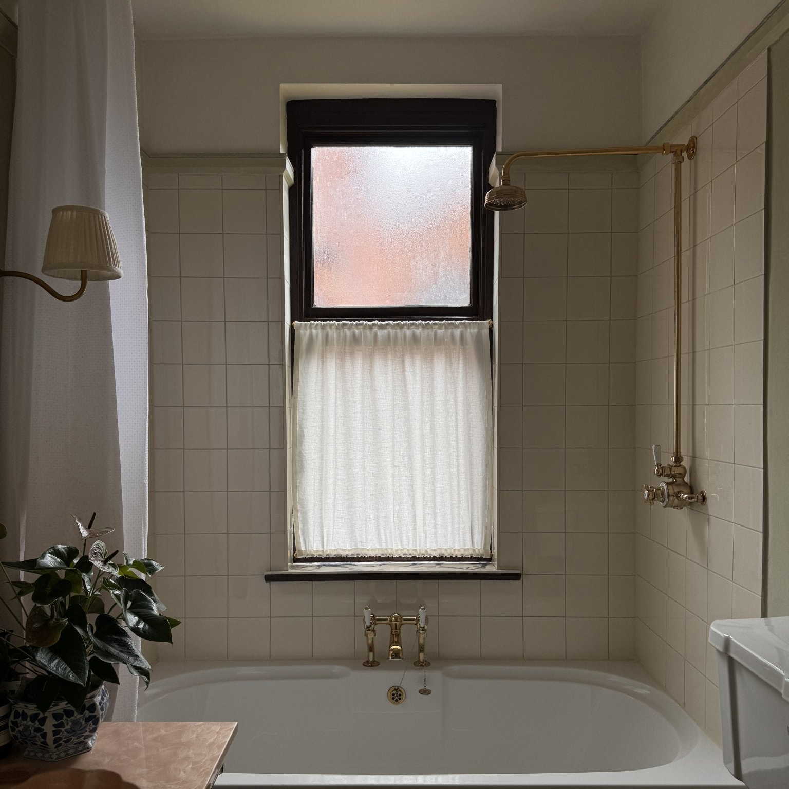 The cafe curtain - soft washed linen with a double pocket
