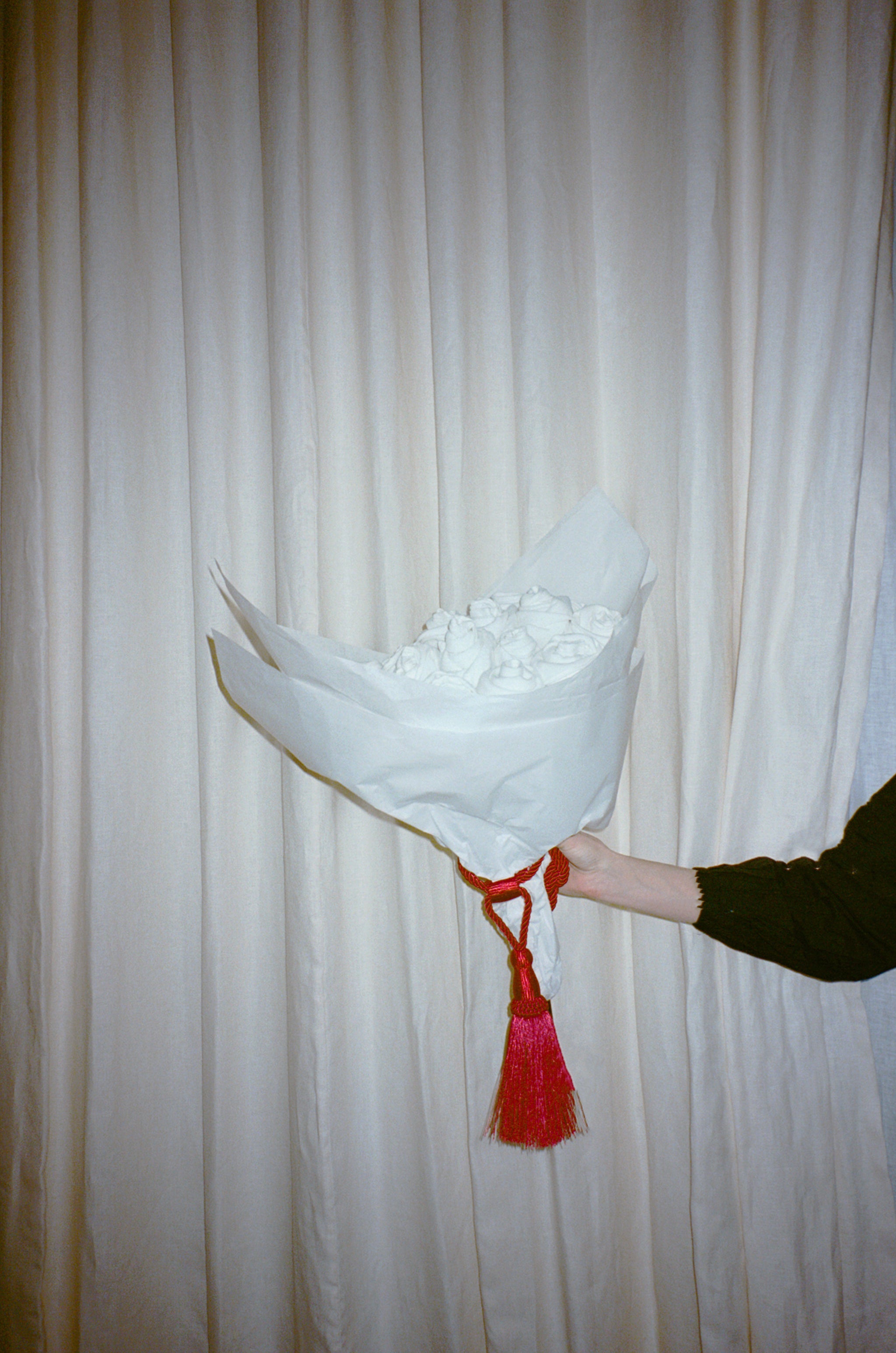 Curtain tie back - cherry