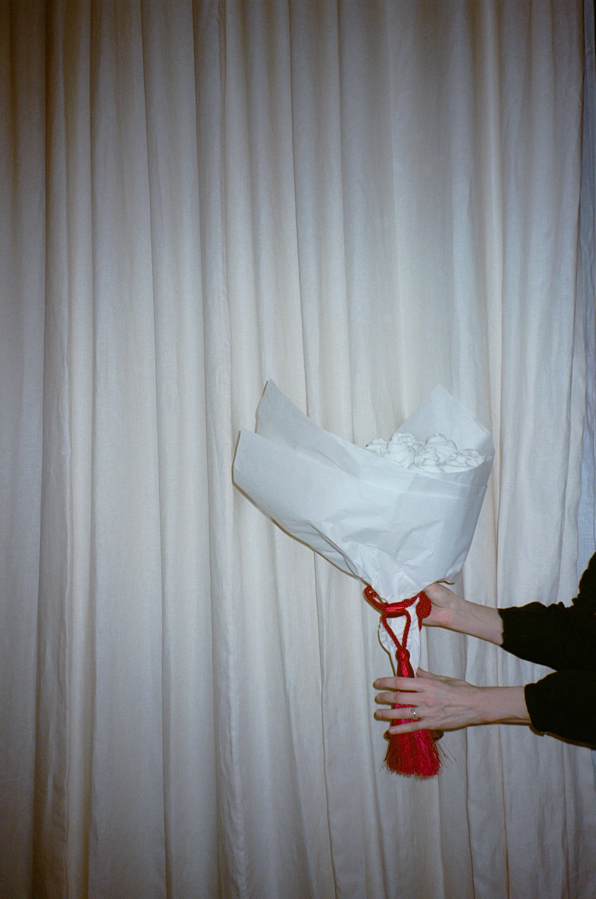 The blackout lined curtain - mediumweight linen