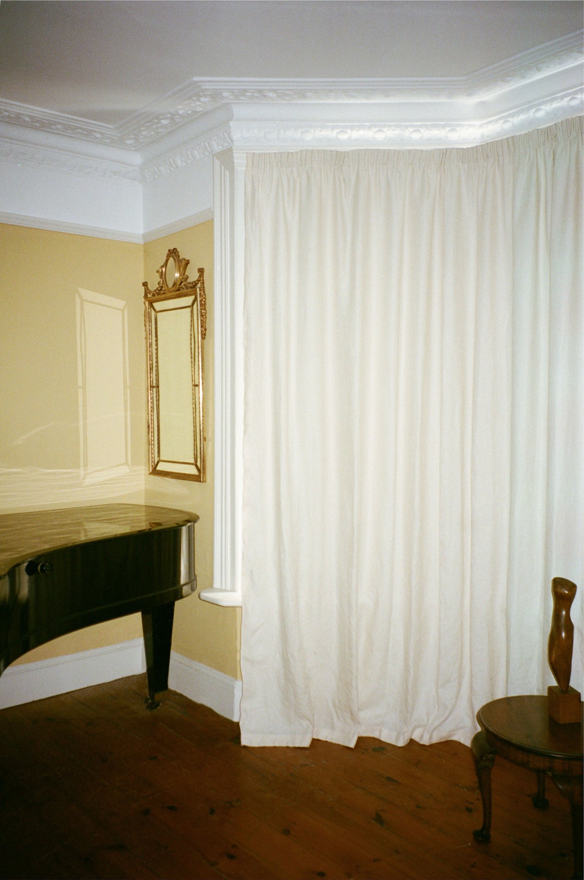 The blackout lined curtain - mediumweight linen - vellum