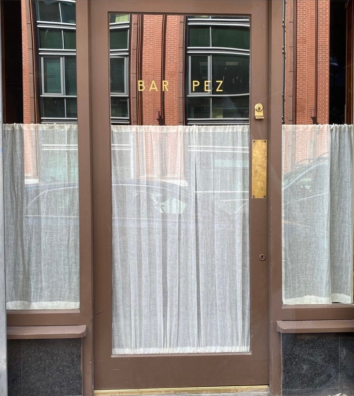 cafe curtain - top and bottom pocket - mediumweights - East London Cloth