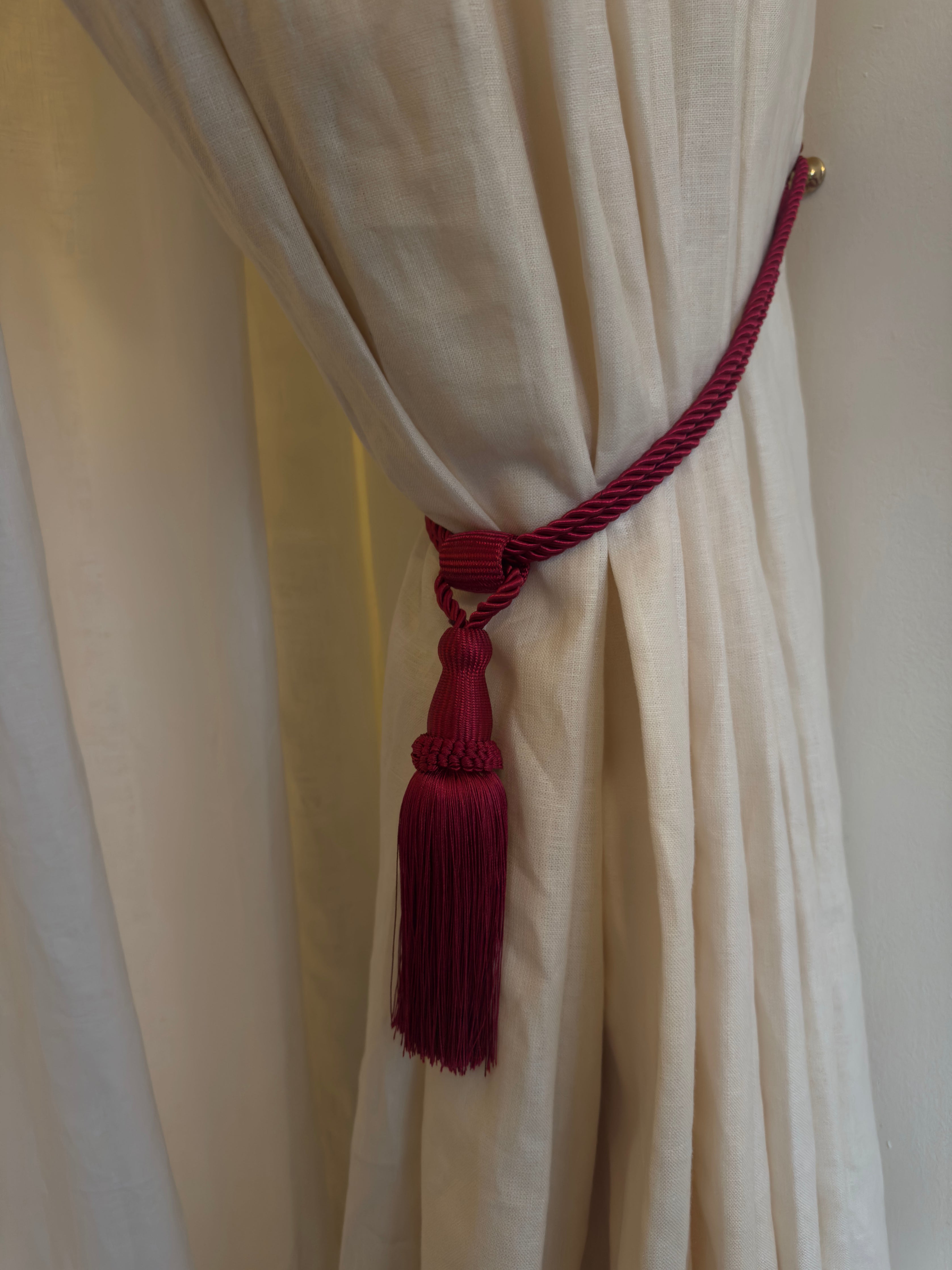 Curtain tie back - cherry