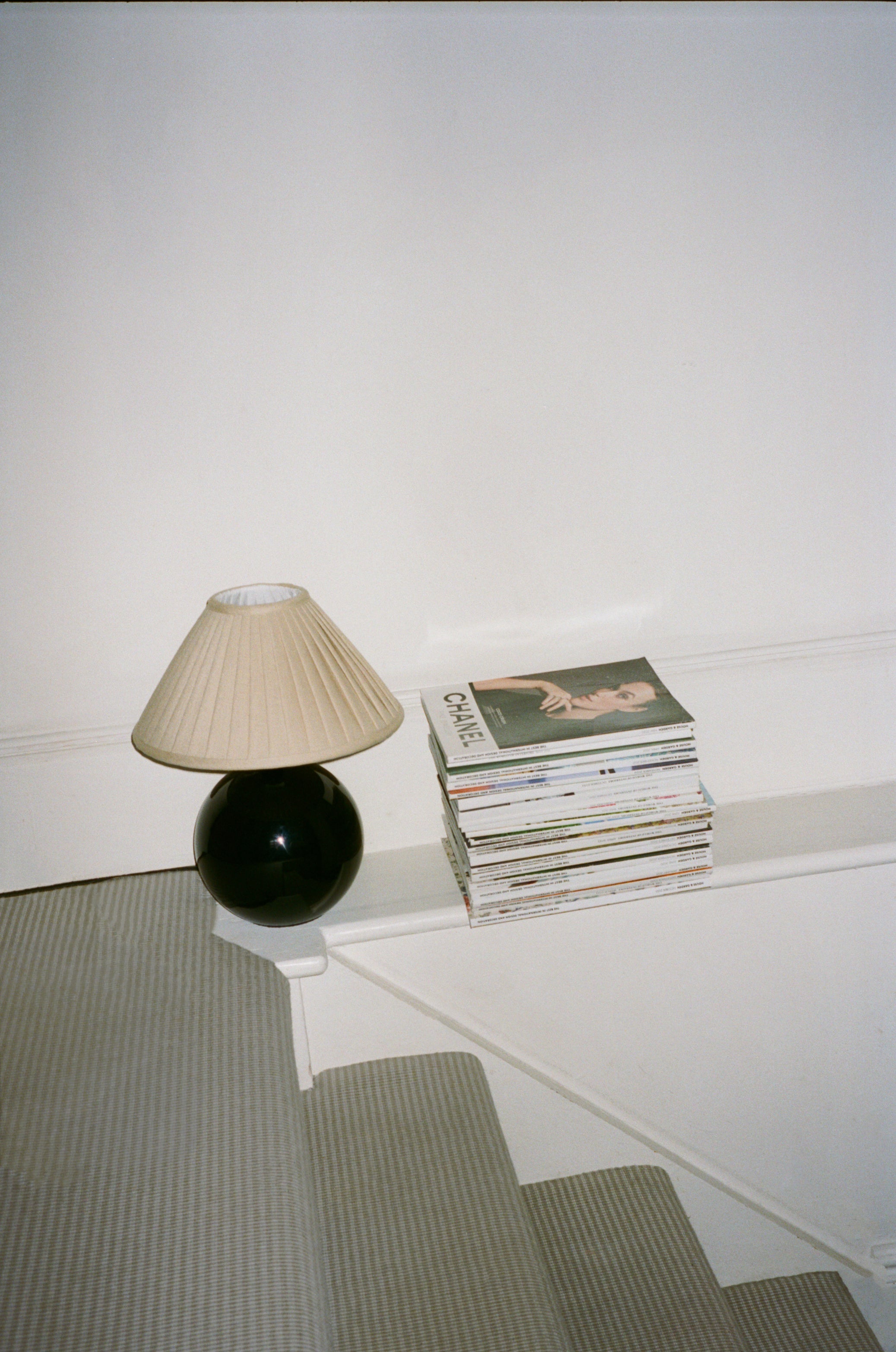 The coolie lampshade - knife pleat - hanbury cornsilk