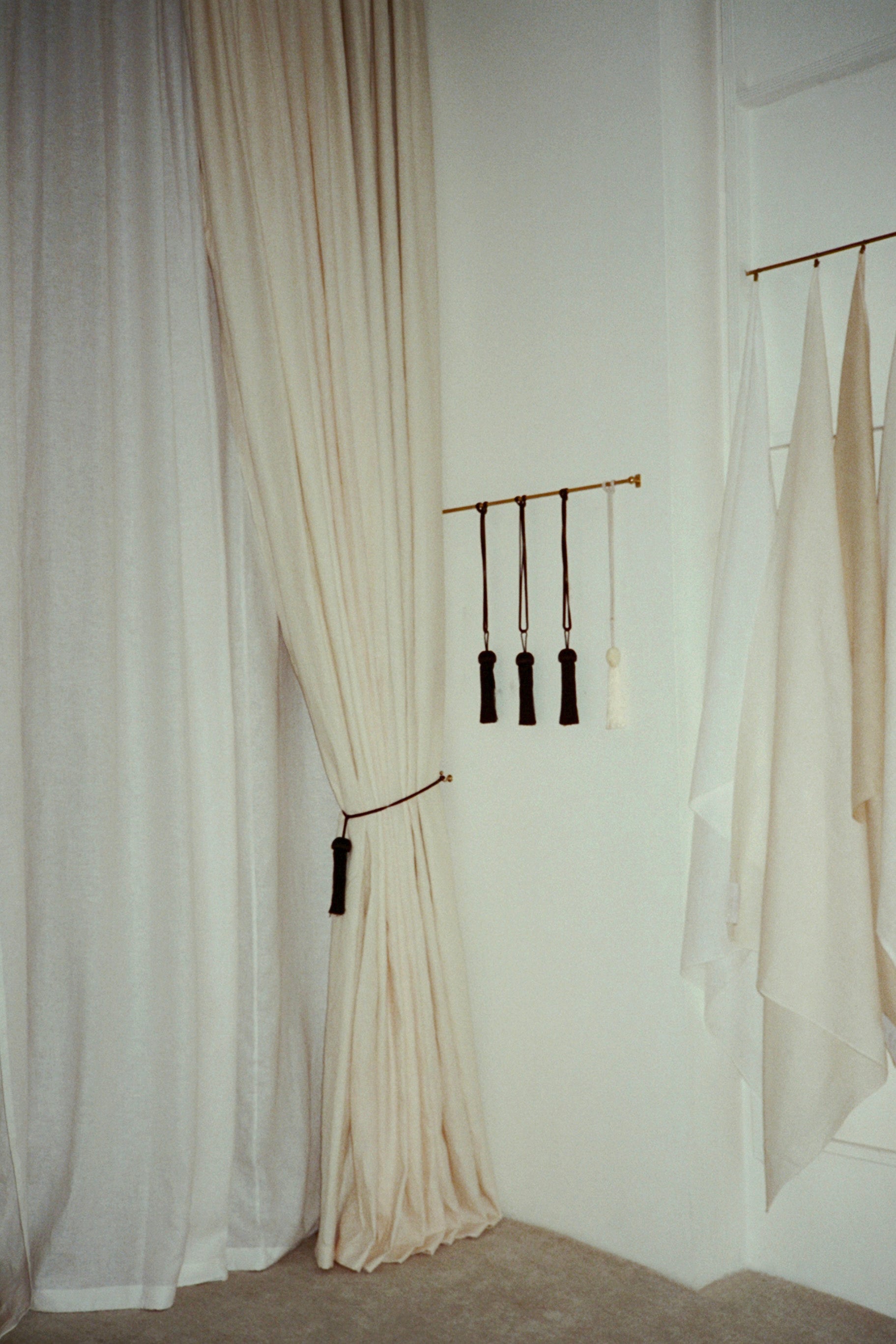 Curtain tie back - midnight